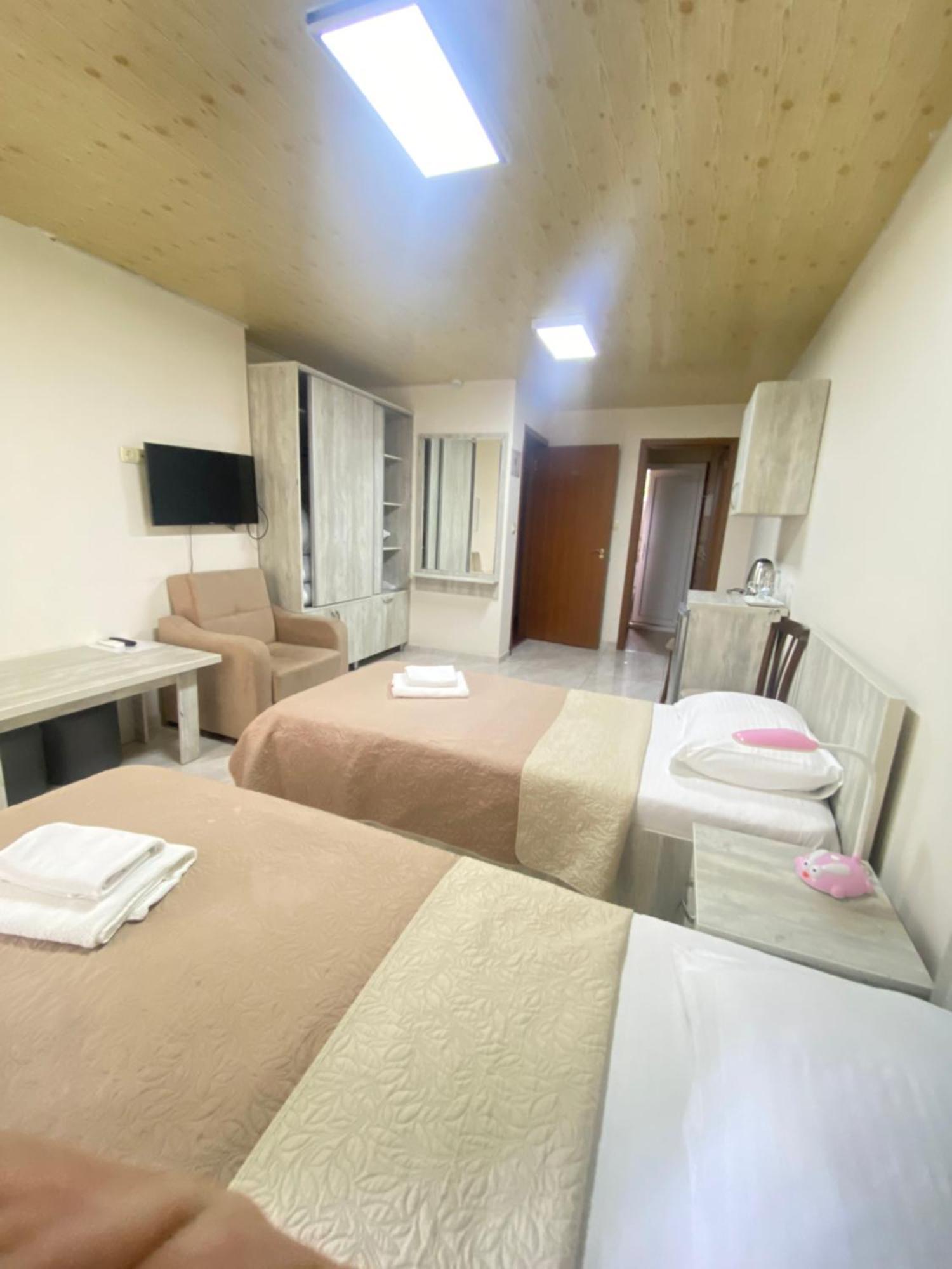 Hotel Garanti บาทูมิ ภายนอก รูปภาพ