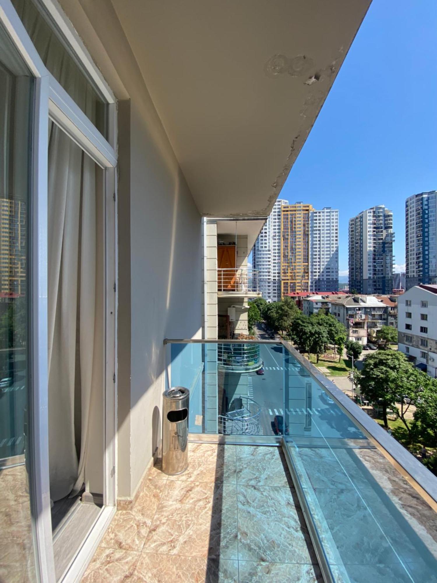 Hotel Garanti บาทูมิ ภายนอก รูปภาพ
