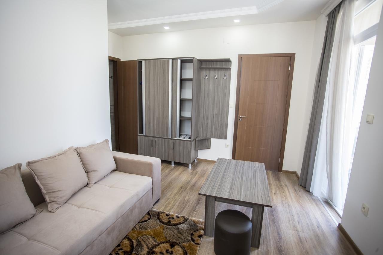 Hotel Garanti บาทูมิ ภายนอก รูปภาพ